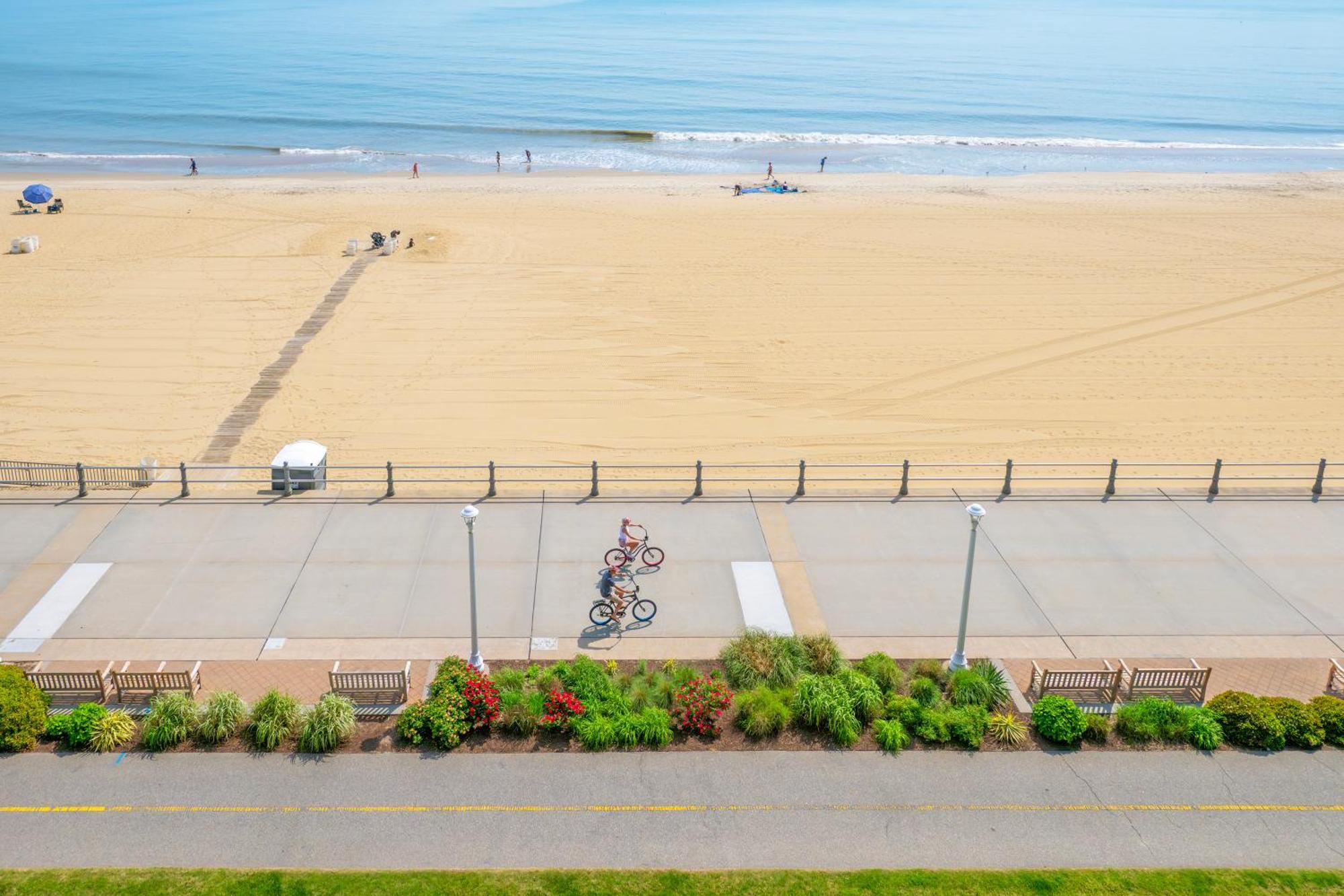 Holiday Inn & Suites Virginia Beach - North Beach By Ihg מראה חיצוני תמונה