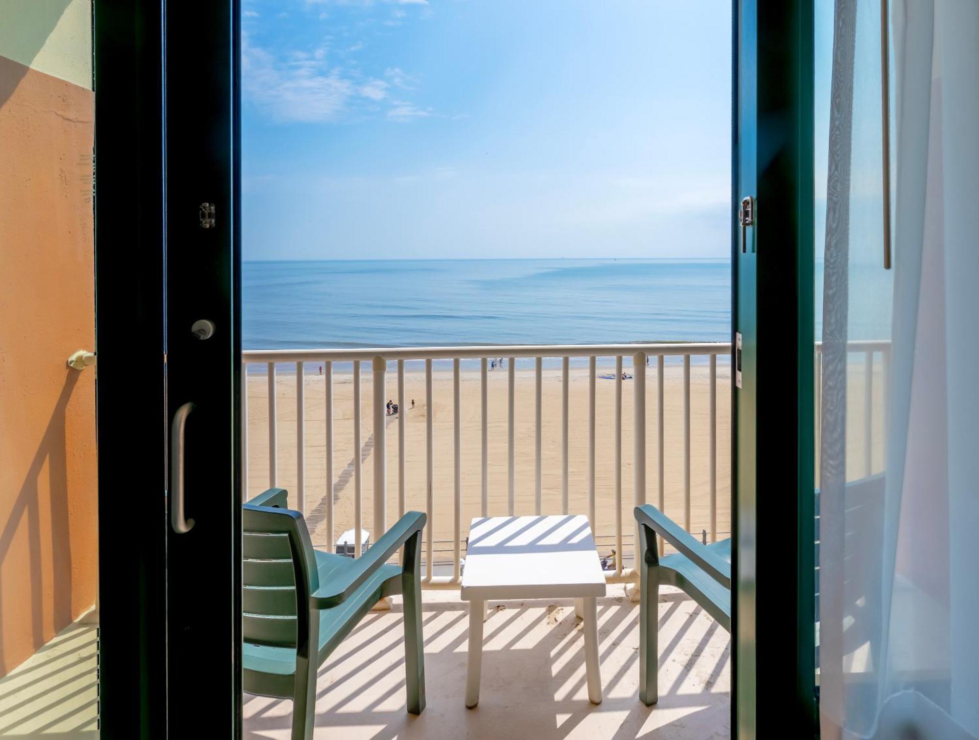 Holiday Inn & Suites Virginia Beach - North Beach By Ihg מראה חיצוני תמונה