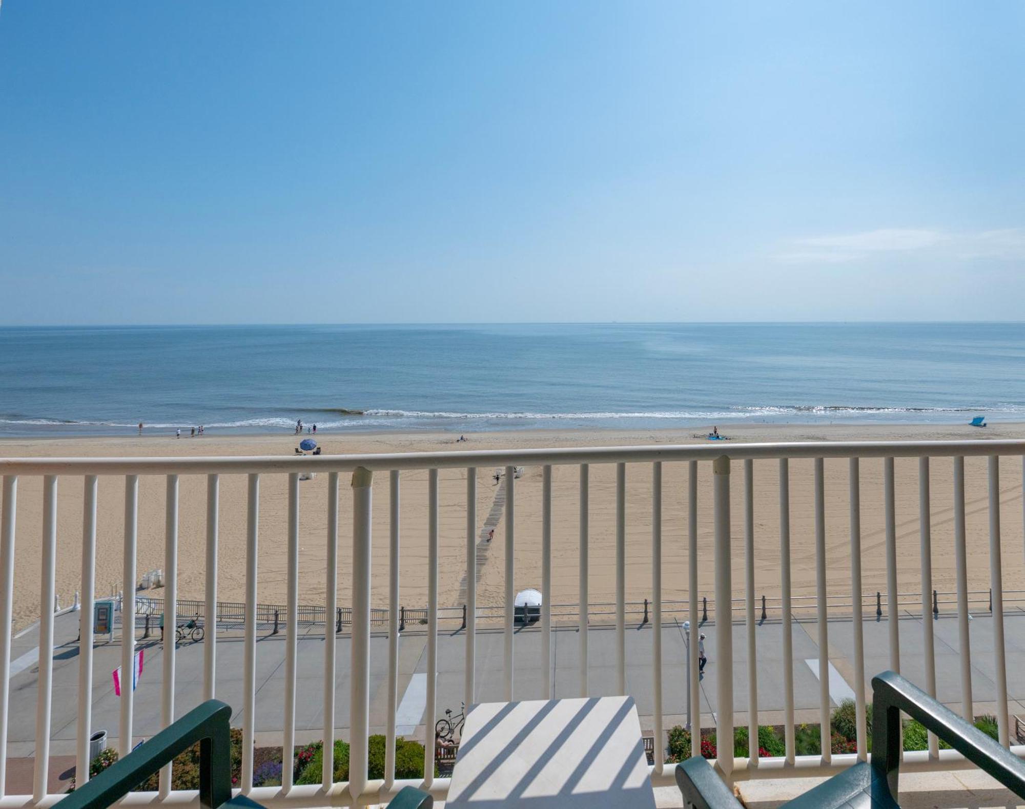 Holiday Inn & Suites Virginia Beach - North Beach By Ihg מראה חיצוני תמונה