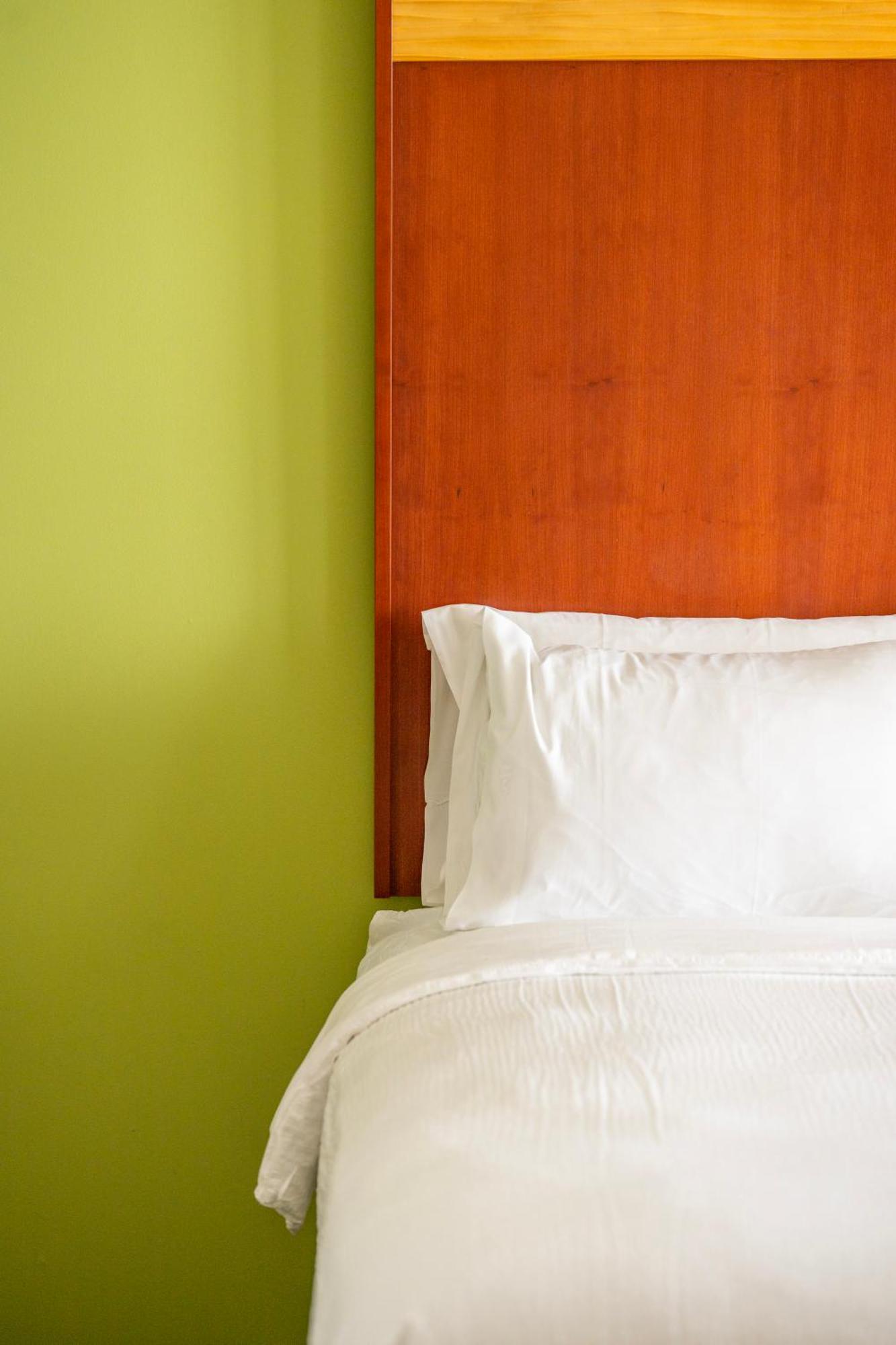 Holiday Inn & Suites Virginia Beach - North Beach By Ihg מראה חיצוני תמונה